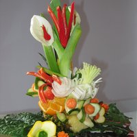 Blumenskulptur aus Gemüse